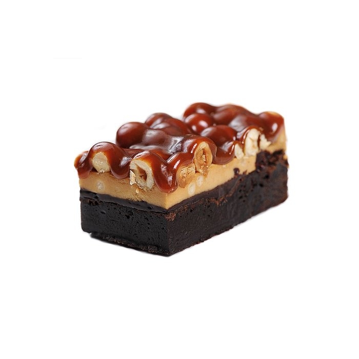 Пирожное Брауни с карамелью и фундуком
